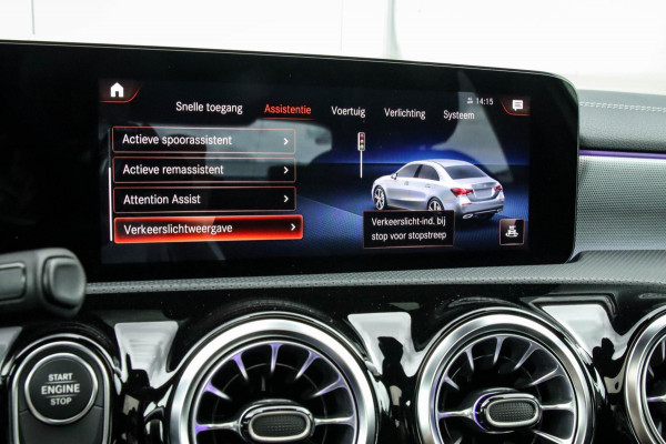 Mercedes-Benz A-Klasse 250 e Business Solution AMG Limited 8G Automaat 218pk! Panoramadak|Widescreen|LED|Leder+Memory|Sfeer|Night
