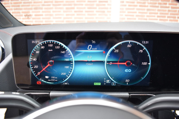 Mercedes-Benz EQA 250 AMG Line 67 kWh | Stoelverwarming | Achteruitrijcamera | Keyless-Go | Night-Pakket | Easypack-Achterklep | Memory-Stoelen |