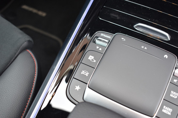 Mercedes-Benz EQA 250 AMG Line 67 kWh | Stoelverwarming | Achteruitrijcamera | Keyless-Go | Night-Pakket | Easypack-Achterklep | Memory-Stoelen |
