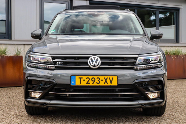 Volkswagen Tiguan 1.4TSI Highline R-Line 150pk DSG! 1e|DLR|Panoramadak|Virtual Cockpit|LED Plus|Camera|ACC|Keyless|19inch|Trekhaak