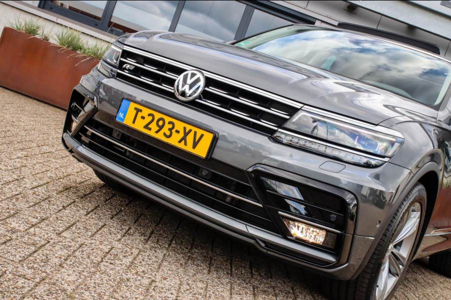 Volkswagen Tiguan 1.4TSI Highline R-Line 150pk DSG! 1e|DLR|Panoramadak|Virtual Cockpit|LED Plus|Camera|ACC|Keyless|19inch|Trekhaak