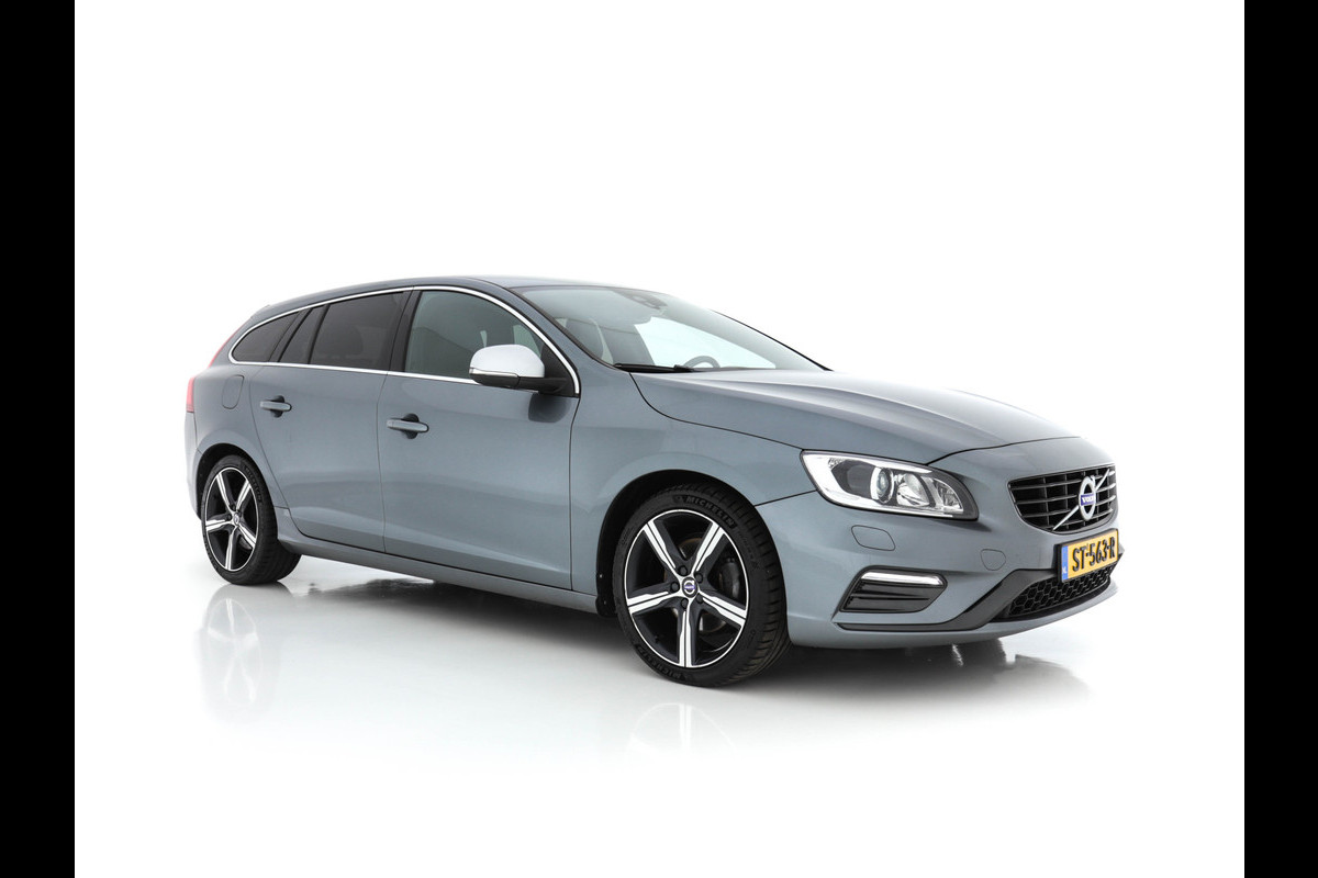 Volvo V60 2.0 D4 R-Design Business-Sport *NAVI-FULLMAP | LEATHER-MICROFIBRE | BI-XENON | CAMERA | ECC | SPORT-SEATS | PDC | CRUISE | 18"ALU**