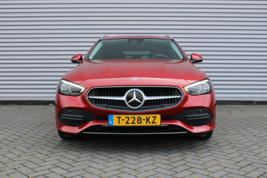 Mercedes-Benz C-Klasse Estate 180 Business Line | Airco | 17" LM | Nieuwste model Sportstoelen | Wide screen |