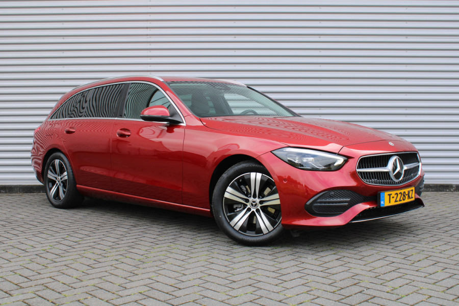 Mercedes-Benz C-Klasse Estate 180 Business Line | Airco | 17" LM | Nieuwste model Sportstoelen | Wide screen |