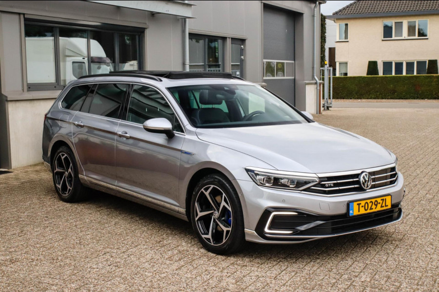 Volkswagen Passat Variant 1.4 TSI PHEV GTE Business 218pk DSG 1e|DLR|Panoramadak|Virtual Cockpit|LED|Lederen sportstoelen|NAVI|ACC