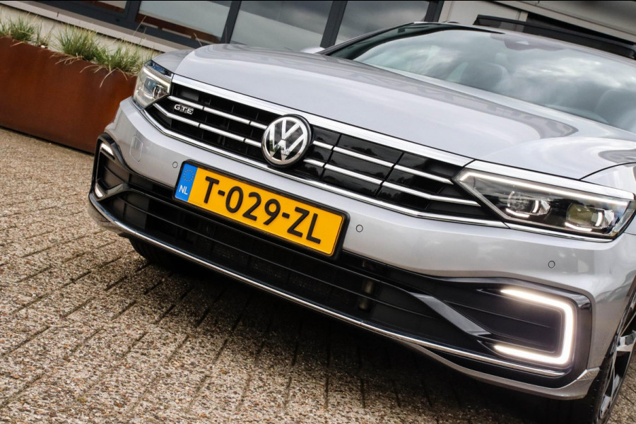 Volkswagen Passat Variant 1.4 TSI PHEV GTE Business 218pk DSG 1e|DLR|Panoramadak|Virtual Cockpit|LED|Lederen sportstoelen|NAVI|ACC