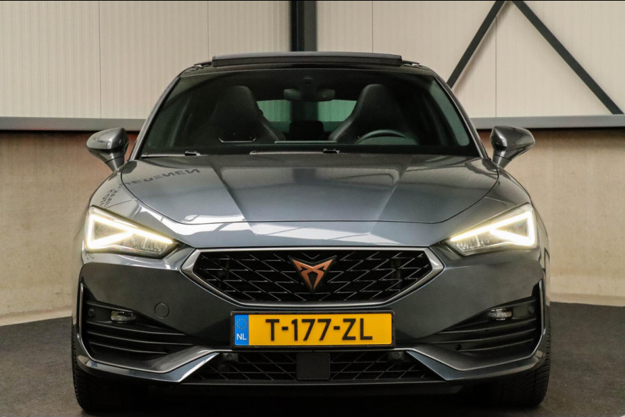 CUPRA Leon 1.4 e-Hybrid VZ Copper Edition 245pk DSG! 1e|Panoramadak|Virtual Cockpit|LED Matrix|Kuipstoelen elektrisch|NAVI|Camera