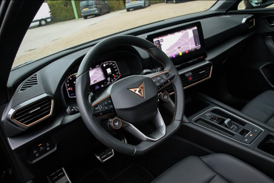 CUPRA Leon 1.4 e-Hybrid VZ Copper Edition 245pk DSG! 1e|Panoramadak|Virtual Cockpit|LED Matrix|Kuipstoelen elektrisch|NAVI|Camera