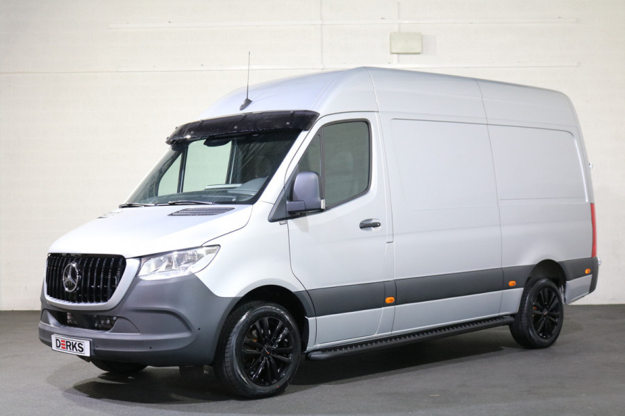 Mercedes-Benz Sprinter 317 CDI L2 H2 Automaat Black Edition Navigatie Camera 270Gr A.Deuren