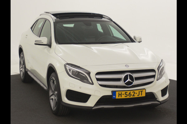 Mercedes-Benz GLA-Klasse 200 AMG Panorama-Schuifdak | Navigatie | Bi-Xenon-koplampen | (19 inch) | Airconditioning AMG LM-velgen | (19 inch) AMG LM-velgen. | Nu tijdelijk te financiëren tegen 3,90% rente (actie loopt t/m 15-5-2020)