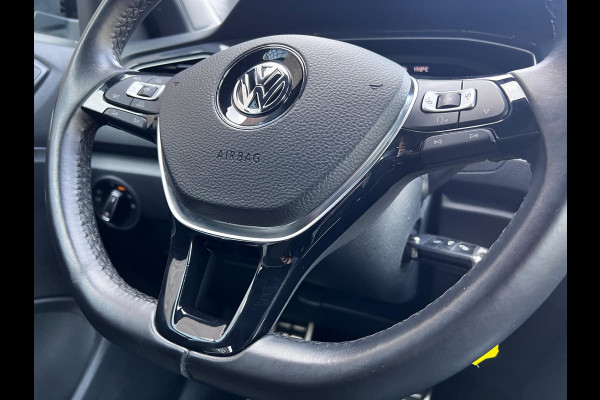 Volkswagen T-Roc 1.5 TSI R-Line / 150 PK / Automaat / Panoramadak / Adaptive Cruise / Navigatie + Camera