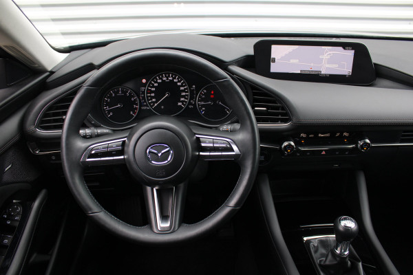 Mazda 3 2.0 SkyActiv-X 180 Comfort met Bose | Airco | Navi | Cruise | PDC | Camera | Bluetooth | 16"LM |