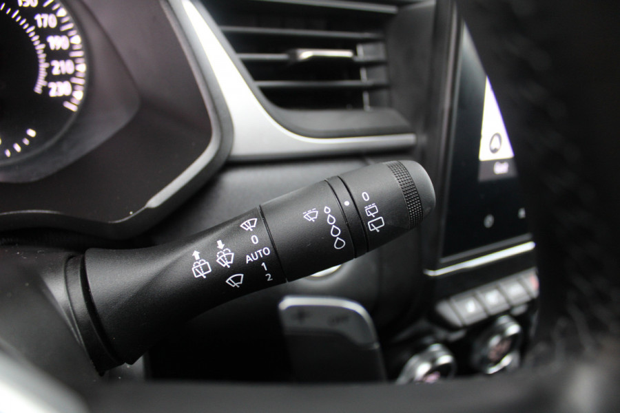 Renault Captur 1.3 Mild Hybrid 140 Techno | Automaat | Stuurverwarming | Camera | PDC | Airco | 17" LM | Cruise |