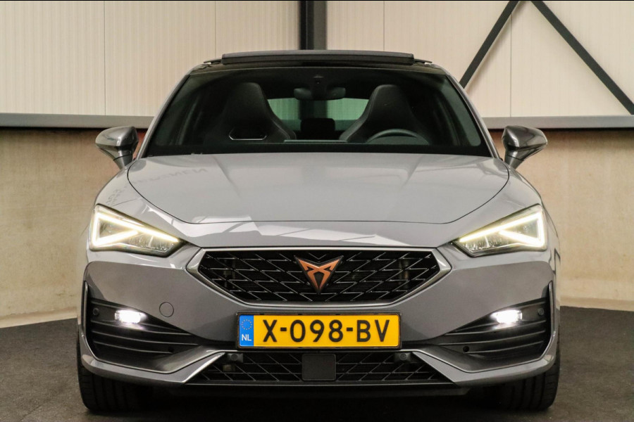 CUPRA Leon 1.4 e-Hybrid VZ Copper Edition 245pk DSG! 1e|Panoramadak|Virtual Cockpit|LED Matrix|Kuipstoelen elektrisch|NAVI|Camera