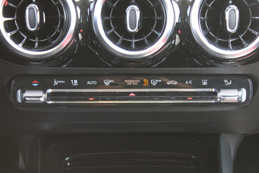 Mercedes-Benz B-Klasse B250e | Plug-in | 218PK | Automaat | 17" LM | Navi Android | Apple Carplay | Camera | Stoelverwarming |