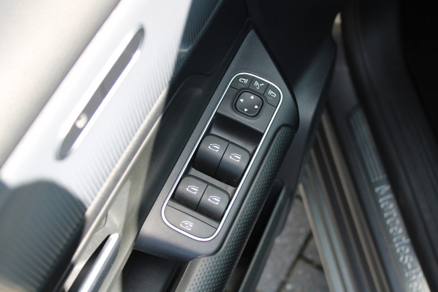 Mercedes-Benz B-Klasse B250e | Plug-in | 218PK | Automaat | 17" LM | Navi Android | Apple Carplay | Camera | Stoelverwarming |