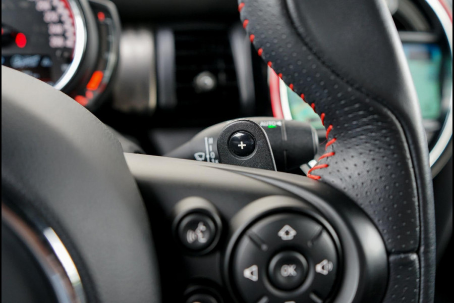 MINI Cabrio 2.0 John Cooper Works Chili, vol-opties! Head-up, Camera + Parkeer Sensoren, Harman Kardon HiFi, Navi prof.