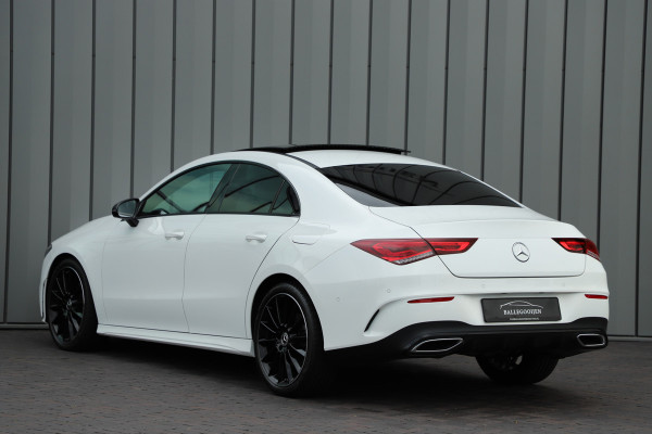 Mercedes-Benz CLA-Klasse 200 AMG Aut7 Sfeerverlichting Panoramadak Stoelverw. 19" Led 2022.