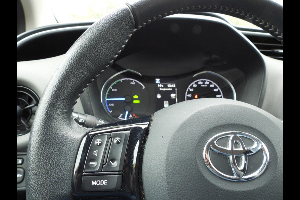 Toyota Yaris 1.5 Hybrid Aspiration CLIMA/CAMERA/CRUISE!