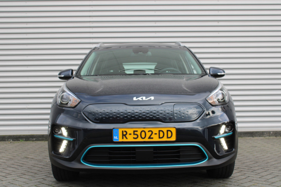 Kia e-Niro DynamicLine 64 kWh | 3 Fase | Airco | Camera | 17" LM | Cruise | Navi | € 2000 subsidie mogelijk |