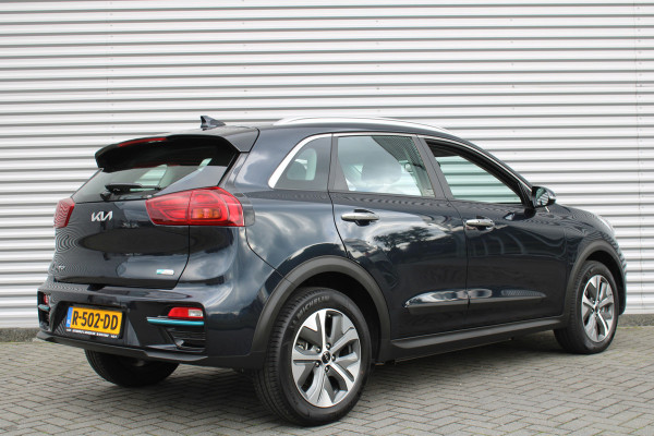 Kia e-Niro DynamicLine 64 kWh | 3 Fase | Airco | Camera | 17" LM | Cruise | Navi |