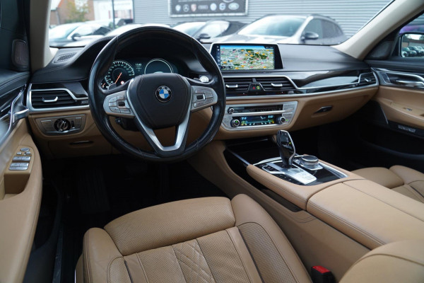 BMW 7 Serie 740Li High Executive | Panorama | Harman/Kardon | Adaptieve cruise | HuD | LED | Parelmoer wit | M-pakket | 20 inch |