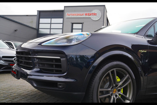 Porsche Cayenne 3.0 E-Hybrid | Sport Chrono | Bose Sound | Panorama | Luchtvering | Trekhaak | Adaptieve Cruise | 360 camera | NAP