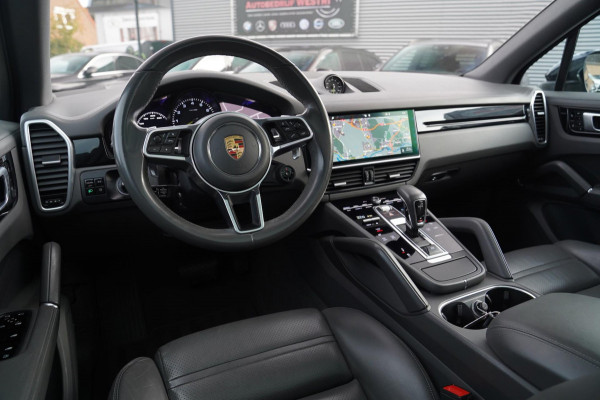 Porsche Cayenne 3.0 E-Hybrid | Sport Chrono | Bose Sound | Panorama | Luchtvering | Trekhaak | Adaptieve Cruise | 360 camera | NAP