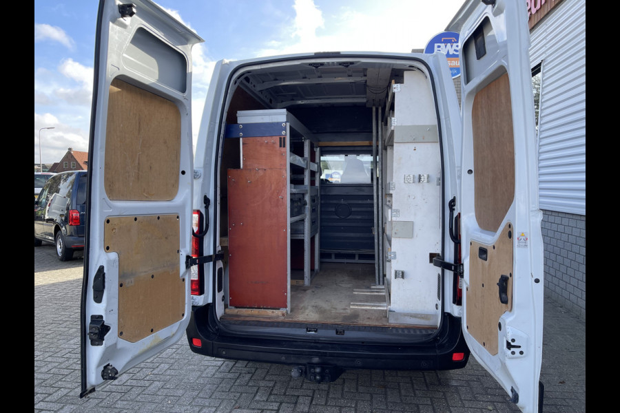 Renault Master T35 2.3 dCi 130pk L2H2 DC 6 persoons / vaste prijs rijklaar € 15.950 ex btw / lease vanaf € 311 / airco / cruise control / navigatie / trekhaak 2500 kg / pdc achter !