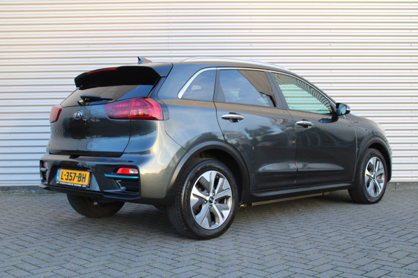 Kia e-Niro ExecutiveLine 64 kWh | 3 Fase | Airco | Navi | Camera | 17"LM |