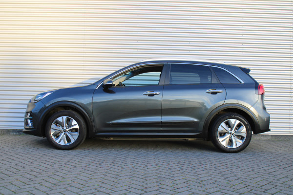 Kia e-Niro ExecutiveLine 64 kWh | 3 Fase | Airco | Navi | Camera | 17"LM |