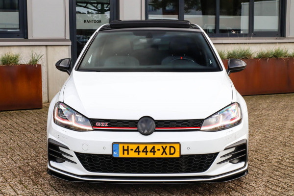 Volkswagen Golf 2.0 TSI GTI TCR DSG automaat! 2e|DLR|Virtual Cockpit|Panoramadak|Alcantara|Camera|Keyless|DynAudio|CarPlay|19inch