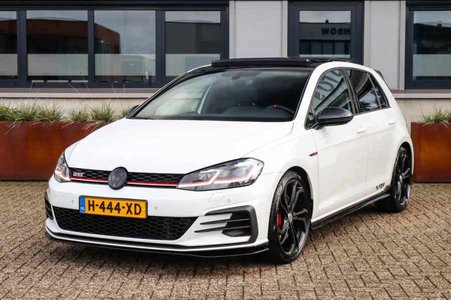 Volkswagen Golf 2.0 TSI GTI TCR DSG automaat! 2e|DLR|Virtual Cockpit|Panoramadak|Alcantara|Camera|Keyless|DynAudio|CarPlay|19inch