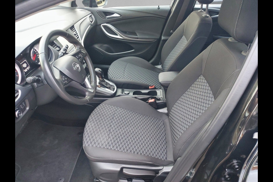 Opel Astra 1.4 Business Automaat, airco,cruise,navigatie/achteruitrijcamera,parkeersensoren,