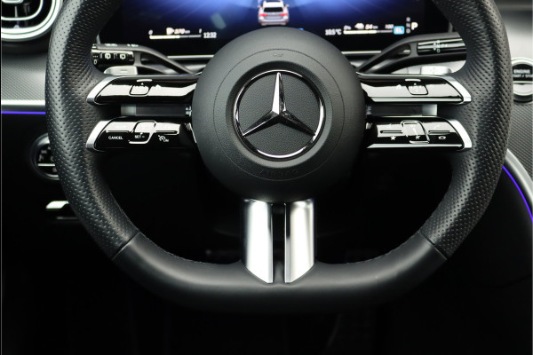 Mercedes-Benz C-Klasse Estate 300 e AMG Line Aut9, Hybride, Keyless Go, Surround Camera, Trekhaak, Distronic+, Advanced Sound System, Rijassistentiepakket+, Leder, Zonnerollo's, Sfeerverlichting, Digital Light, Etc.