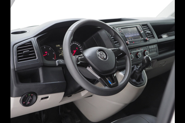Volkswagen Transporter 2.0 TDI 150PK R-Line 3-Zits | Carplay | Leder | Sidebars | Imperiaal | Airco