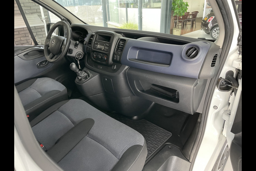 Opel Vivaro 1.6 CDTI L1H1 Selection Euro 6 Airco - Cruise control - Radio/MP3 - USB/AUX- MF Stuurwiel - Trekhaak - 2  zitpl. RV - Zijw. Betim. - Zijschuifd. R - Laadvloer - Tussenschot V