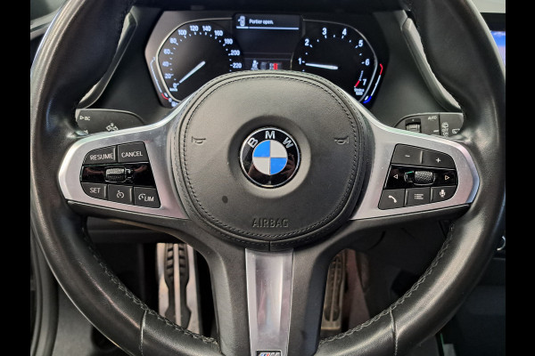 BMW 1-serie 118i Executive M-sport Navigatie Cruise Control ACC VCP 18lmv Climate control Apple carplay 2 jaar garantie mogelijk* (vraag naar de voorwaarden)