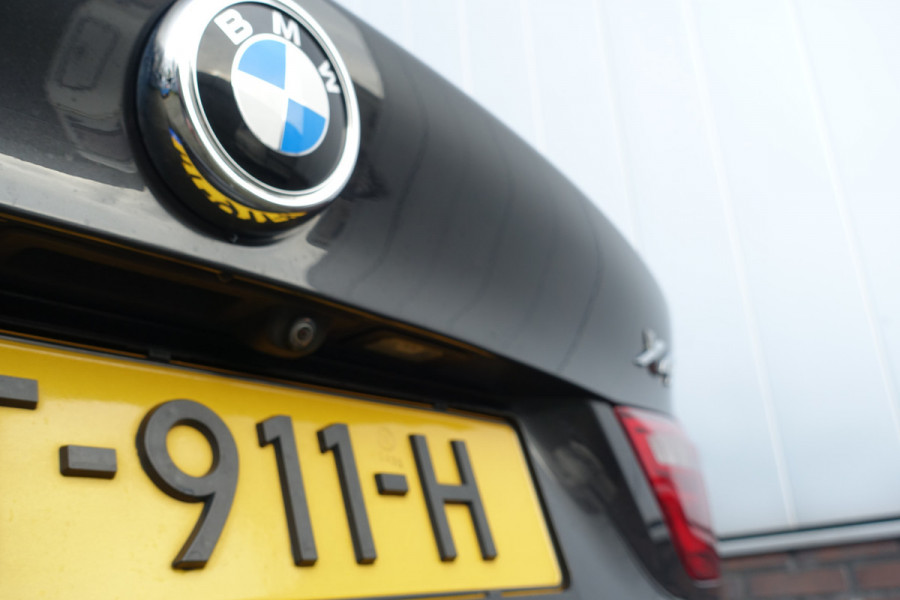 BMW X4 xDrive20i High Executive | Trekhaak wegklapbaar | 2400kg trekgewicht
