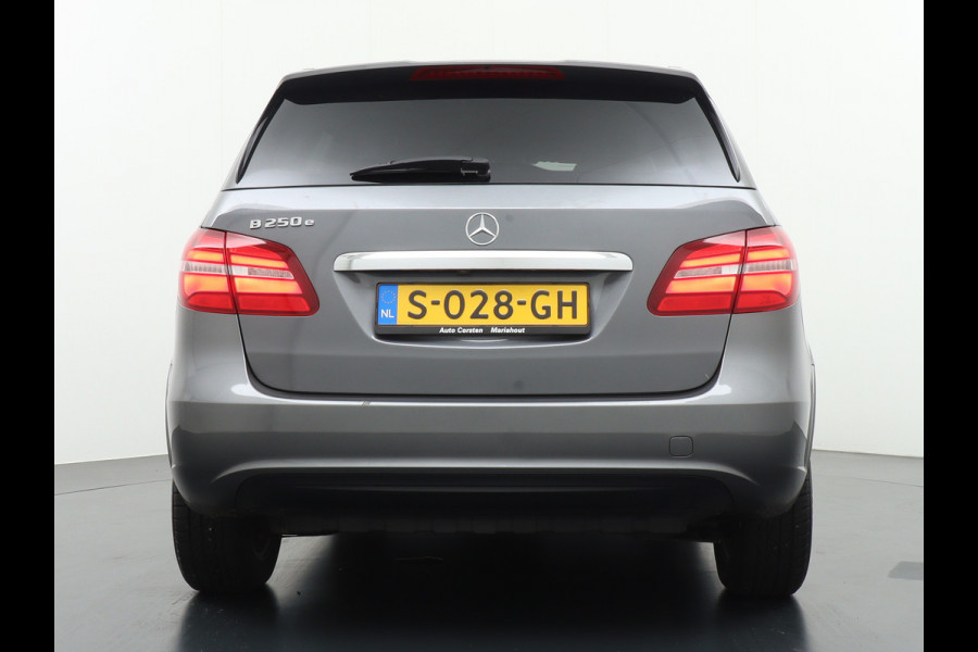 Mercedes-Benz B-Klasse 250e 28kWh Camera Navi Tel. Cruise Pdc Ecc Led Stoelverw. Isofix 16''LM Lease Edition 55.000 nieuw!