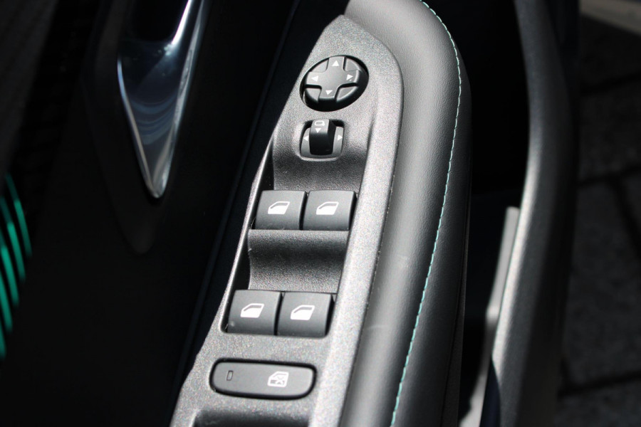 Peugeot 208 1.2 100PK AUTOMAAT ALLURE PACK | CAMERA | 3-D COCKPIT | CRUISE | LICHTMETALEN VELGEN 16" | APPLE CARPLAY/ANDROID AUTO | NAVIGATIE |