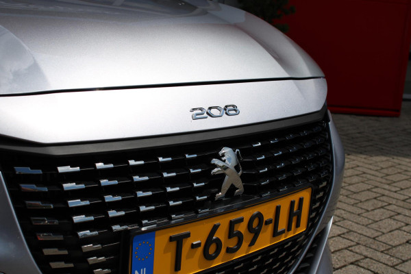 Peugeot 208 1.2 100PK AUTOMAAT ALLURE PACK | CAMERA | 3-D COCKPIT | CRUISE | LICHTMETALEN VELGEN 16" | APPLE CARPLAY/ANDROID AUTO | NAVIGATIE |