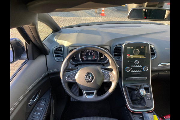 Renault Scénic TCe 140 Intens Pano / P-sensor & camera / LM 20'' / Navi / Full LED
