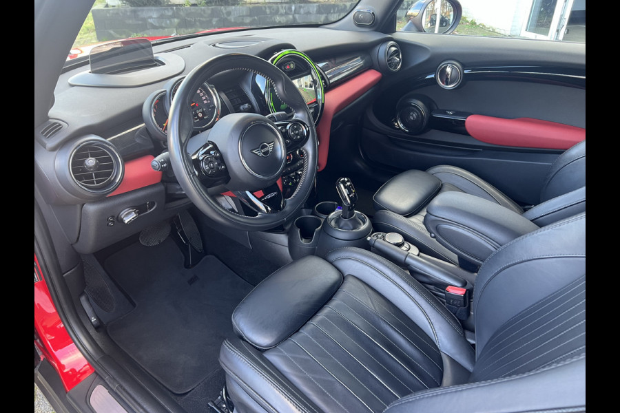 MINI Cabrio 2.0 Cooper S Chili, Harman/Kardon, Adaptive Cruise, Camera, Leder, Head-Up, DAB, Keyless . Een proefrit levert het bewijs. Neem contact op en we maken een afspraak.