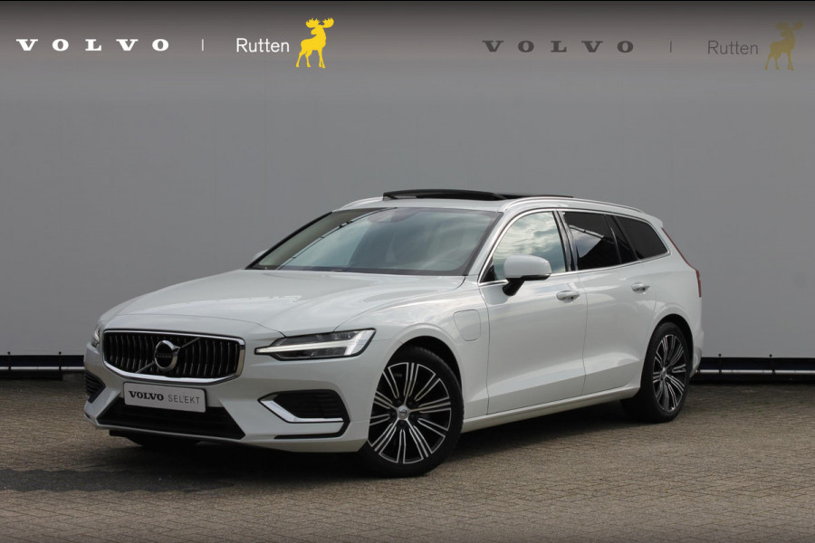 Volvo V60 T6 340PK Automaat Recharge AWD Inscription Cruise Control / Panoramisch schuif-kanteldak / 18" lichtmetalen velgen / Road Sign Information / Apple CArplay