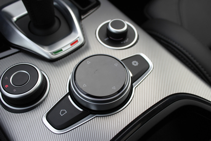 Alfa Romeo Stelvio 2.0 T GME AWD Veloce | New Model | Panoramadak | Full Options
