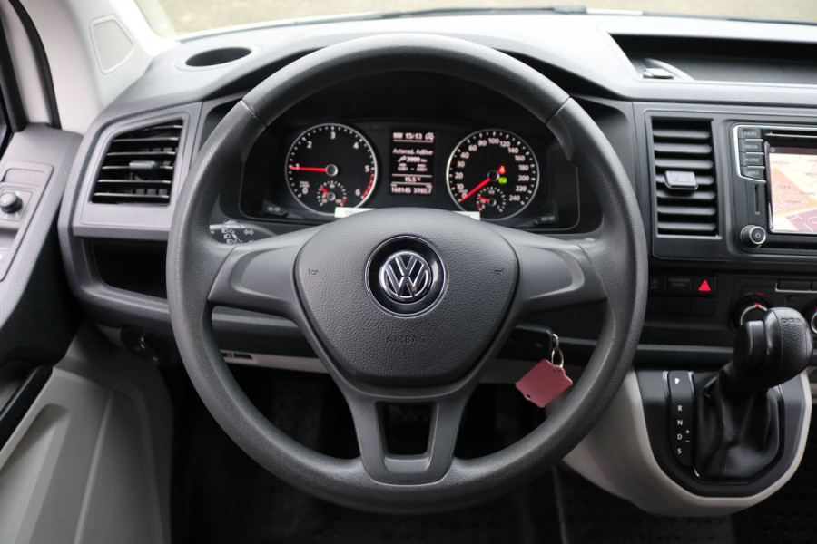 Volkswagen Transporter 2.0 TDI 150pk Euro 6 L1 H1 Automaat Airco Navigatie Trekhaak Led Koplampen