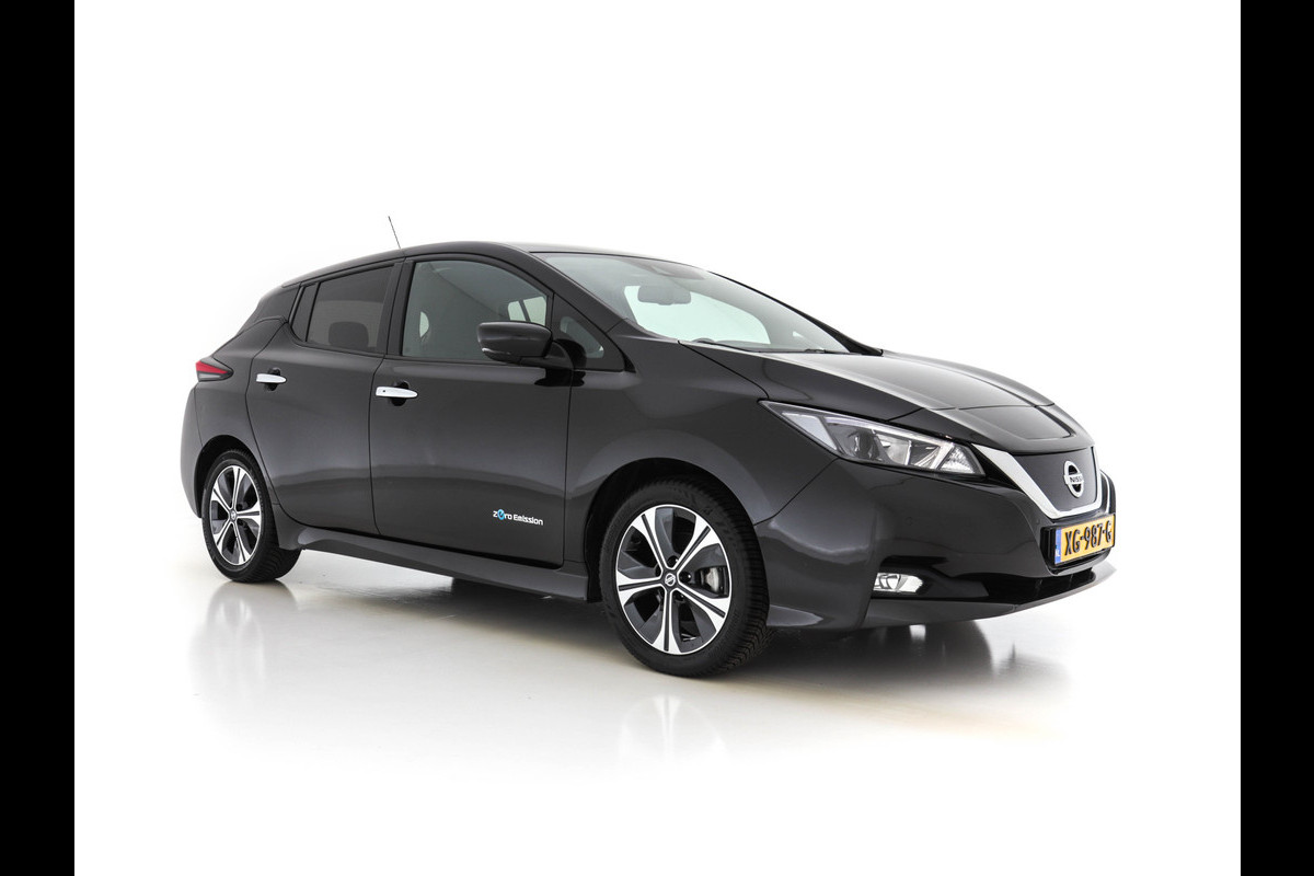 Nissan Leaf N-Connecta 40 kWh (INCL-BTW) *ADAPTIVE-CRUISE | SURROUND-VIEW | NAVI-FULLMAP | KEYLESS | DAB | VIRTUAL-COCKPIT | COMFORT-SEATS | 17"ALU*
