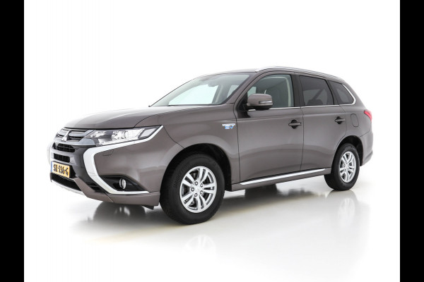 Mitsubishi Outlander 2.0 PHEV Pure AWD (INCL-BTW)  *MICRO-LEDER | NAVI-FULLMAP | KEYLESS | DAB | CAMERA | ECC | PDC | CRUISE | APP.CONNECT*