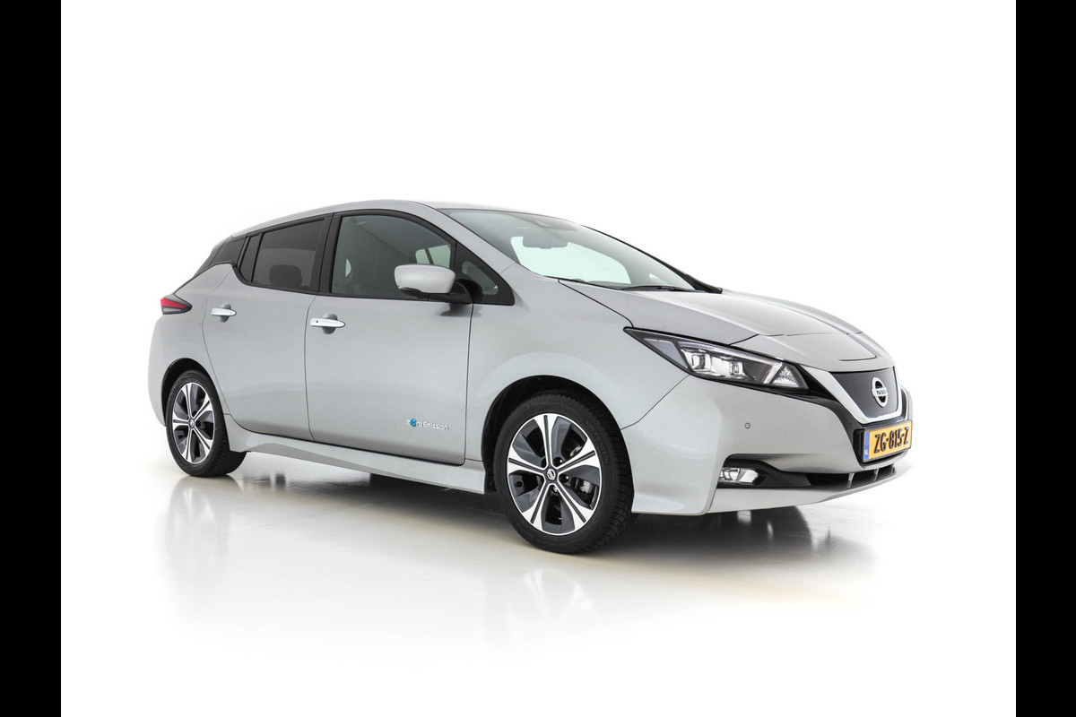 Nissan Leaf Tekna 40 kWh (INCL-BTW) Aut *VOLLEDER | NAVI-FULLMAP | FULL-LED | BOSE-AUDIO | SURROUND-VIEW | KEYLESS | DAB | ECC | PDC | CRUISE | VIRTUAL-COCKPIT | COMFORT-SEATS | 17"ALU*